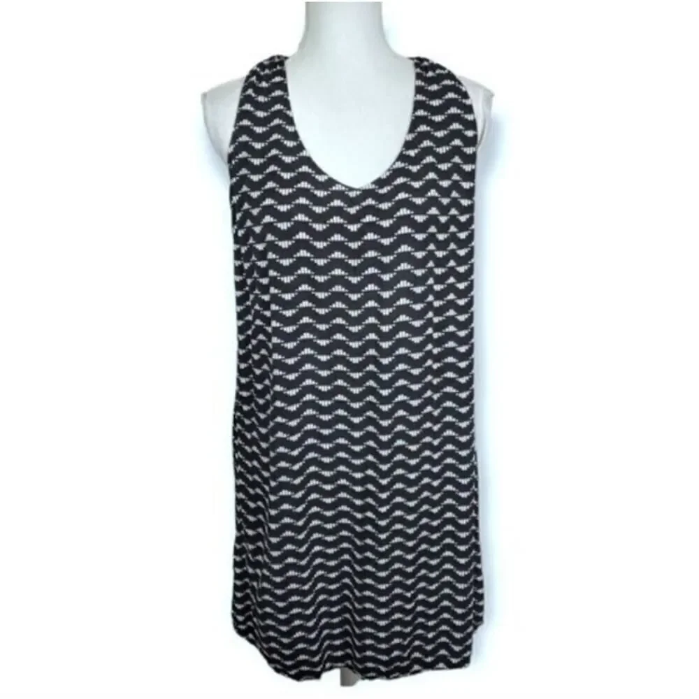 OLD NAVY BLACK & WHITE DRESS SZ.M EUC.